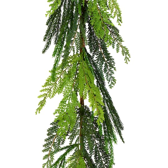 5ft. Christmas Green Leaf Cottage Garland